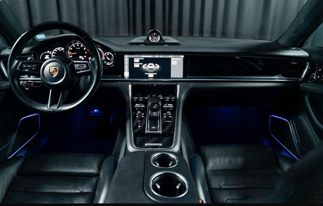Porsche Panamera – Image 17