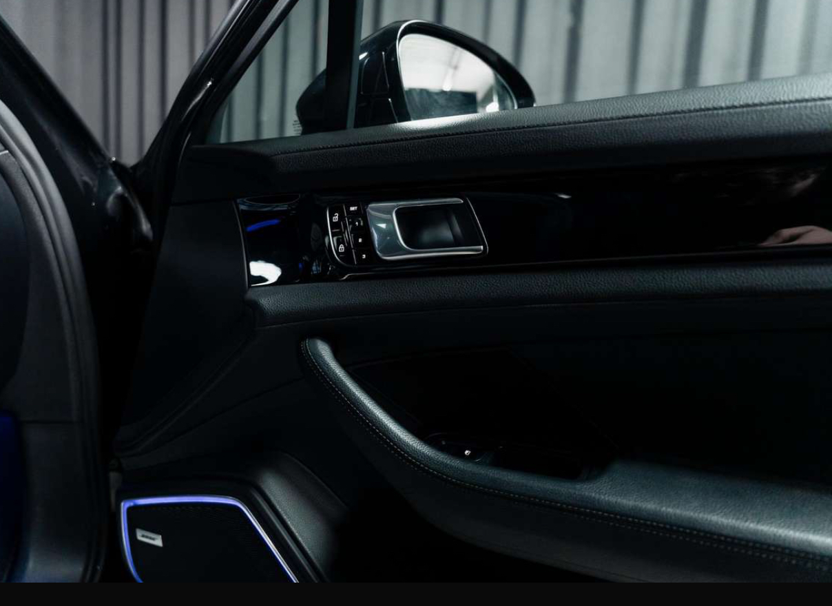Porsche Panamera – Image 24